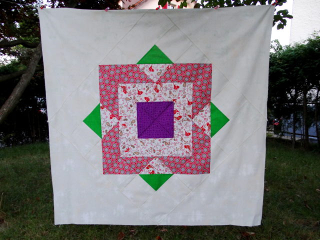 Poinsettia quilt block large