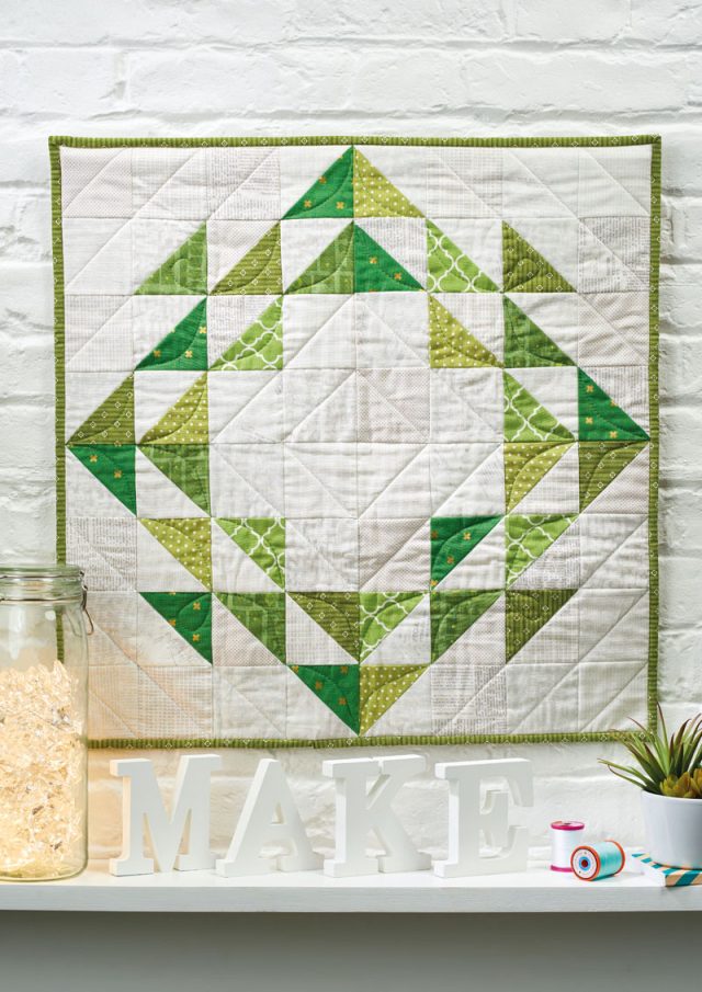 Wreath mini quilt in Love Patchwork and Quilting by Alyce Blyth