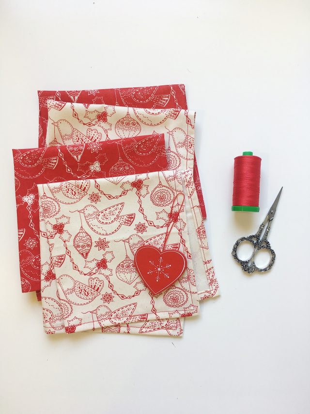 Easy fat quarter napkins tutorial by BlossomheartQuilts.com