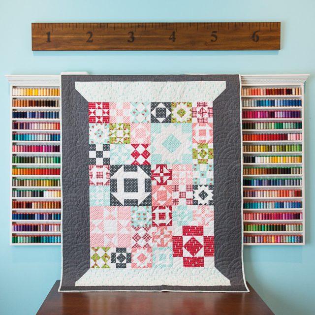 Threadology quilt QAL by Fat Quarter Shop