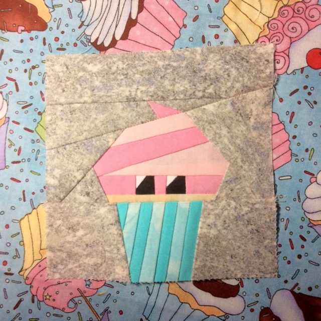 Kawaii Cupcake quilt block