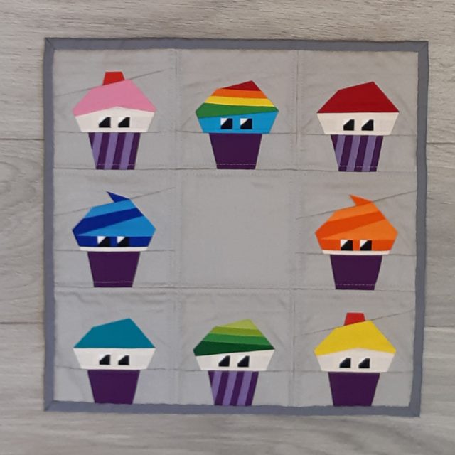 Kawaii Cupcakes mini quilt