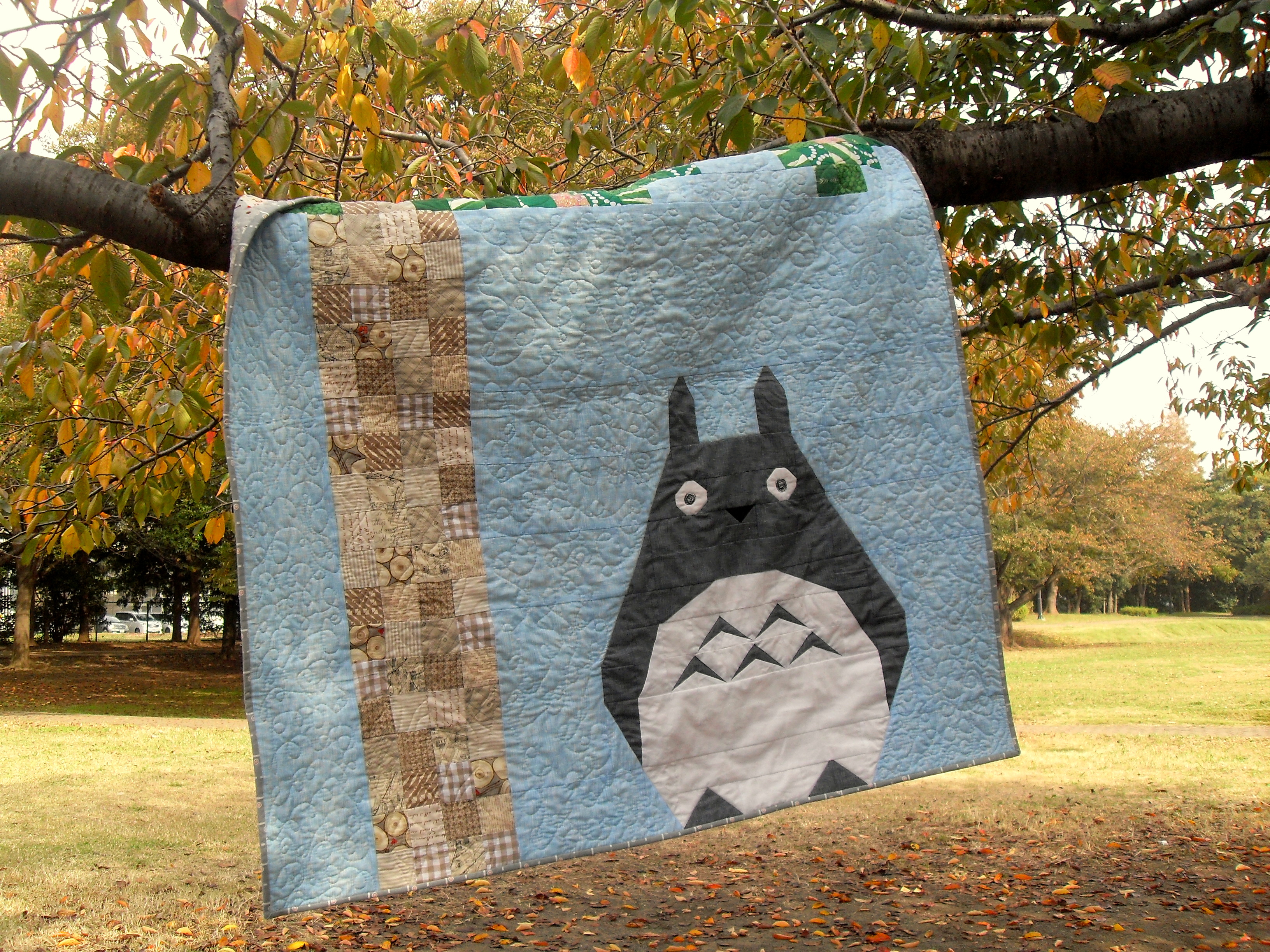 The unOfficial Totoro Baby Quilt