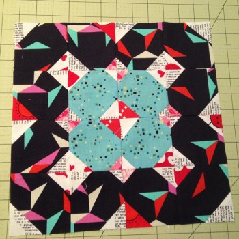 #thebeehivequilts: Houndstooth and Mineral - Blossom Heart Quilts